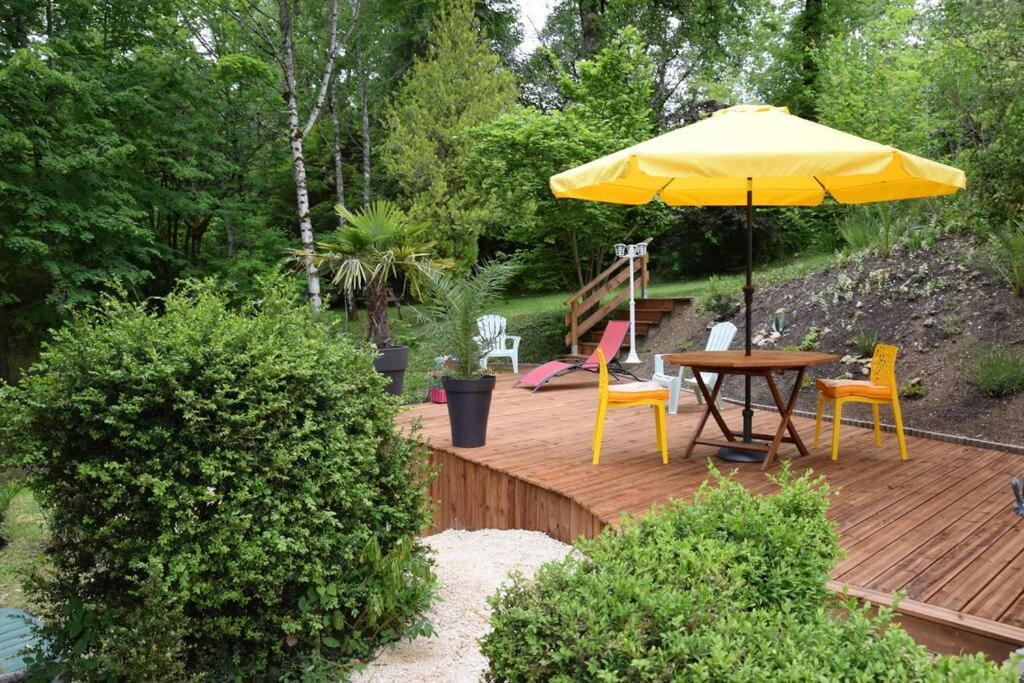 Gite Recent Au Calme Entre Champs Et Forets Perigord Vert Grand Brassac Exterior photo